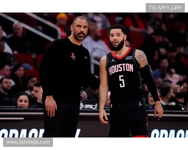 2007年NBA经典对决雄鹿与火箭的精彩瞬间回顾与分析